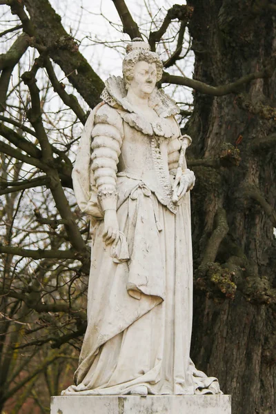Socha Marie de Medici v Jardin du Lucembursko, Paříž, fr — Stock fotografie