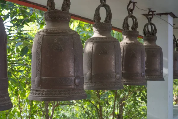 Pirinç çan tapınağın