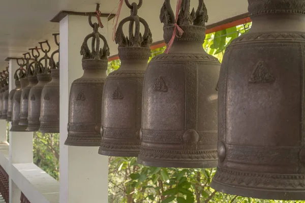 Pirinç çan tapınağın