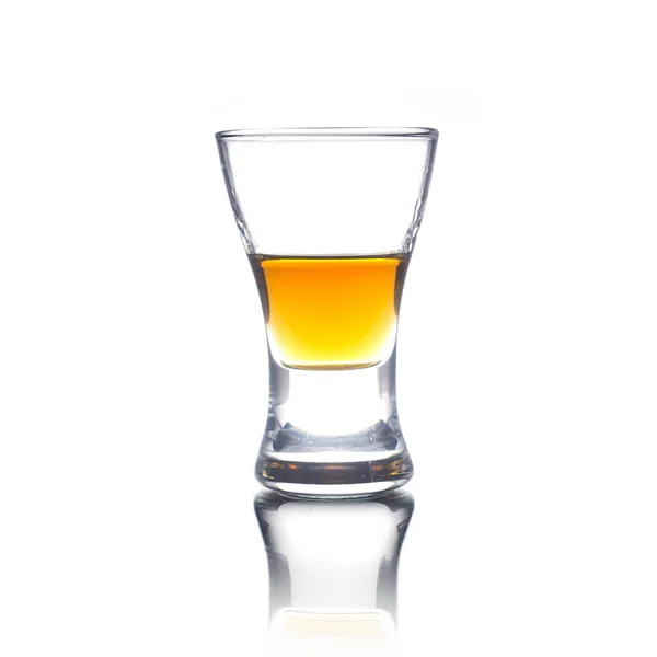 Verre Cocktail Avec Brandy Whisky Petit Coup Feu Isolé Sur — Photo