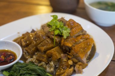 pilav Komposto domuz bacak