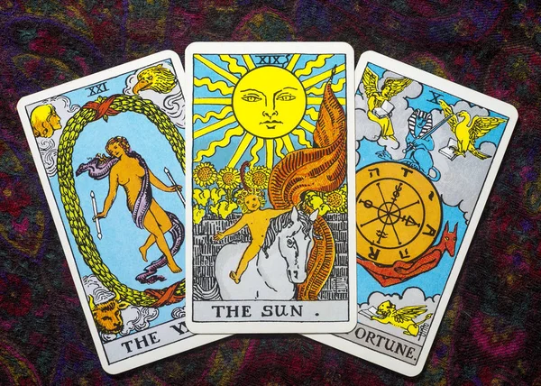Chainat Eyaleti, Tayland, 5 Nisan 2019. açıklayıcı editoryal Tarot kartları 