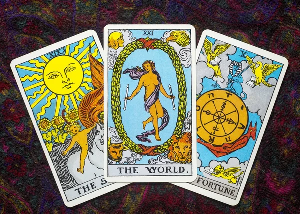 Chainat Eyaleti, Tayland, 5 Nisan 2019. açıklayıcı editoryal Tarot kartları 