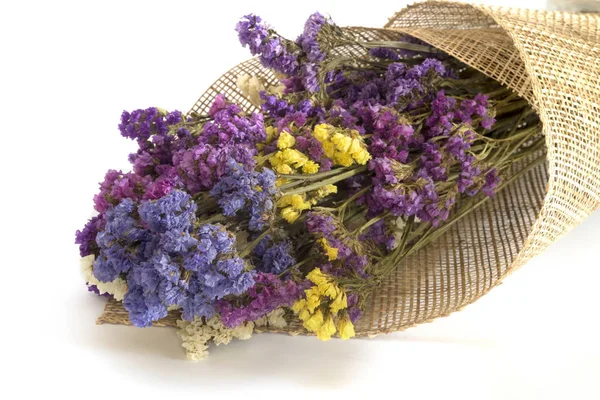 Boeket Bloemen Een Witte Achtergrond — Stockfoto