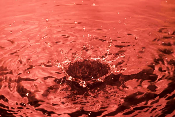 Druppel Water Rode Bloed Drop Splash Bloedige Rode Getextureerde Achtergrond — Stockfoto