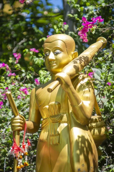 Статуя Сивали, Пхра Сивали Тира или Пхра Сивали ученик Будды — стоковое фото