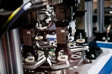 Elektronik Üretim bandından