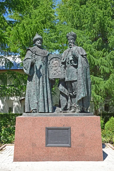 Monumento Aos Primeiros Últimos Governantes Rússia Família Romanov Foi Instalado — Fotografia de Stock