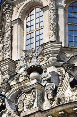 Tanrı'nın annesi Dubrovitsy içinde iz Tapınağı Prens Boris Golitsyn Emlak 1703 İtalyan barok tarzında inşa edilmiştir. Rusya, Moscow region, Temmuz 2018.