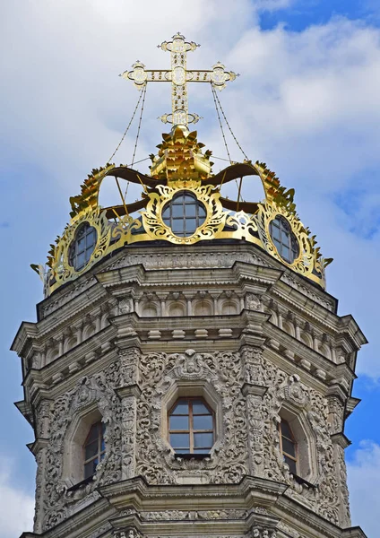Tanrı'nın annesi Dubrovitsy içinde iz Tapınağı Prens Boris Golitsyn Emlak 1703 İtalyan barok tarzında inşa edilmiştir. Rusya, Moscow region, Temmuz 2018.