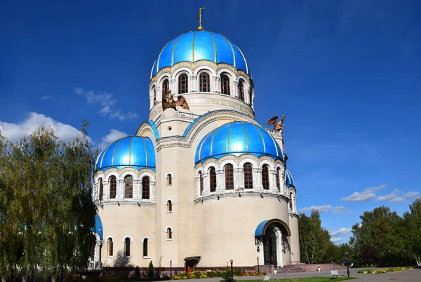 Orekhov-Borisov Rus vaftiz bininci onuruna hayat veren Trinity Kilisesi. Bu 2004 yılında yaptırılmıştır. Mimar Anatoly Polyansky projesi. Rusya, Moskova, Eylül 2018