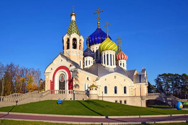 İnşaat, Tapınağı, St. Prens Igor Chernigov, 2010 yılında başlanmıştır. 2012 yılında, tapınağın açıldı. Mimar Alexander Shipkov. Rusya, Moskova, Ekim 2018