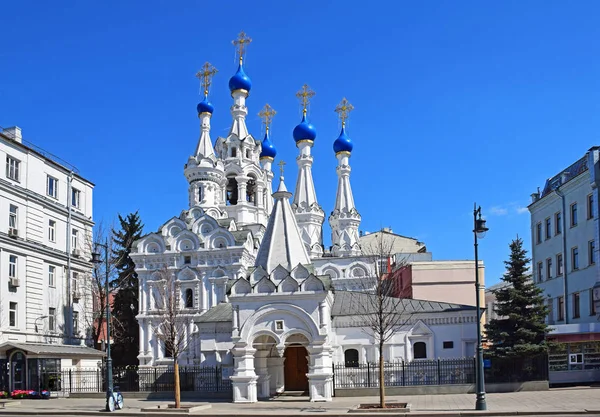 普金基圣母诞生教堂建于1652年 由沙皇阿列克谢 罗曼诺夫建造 架构师的名字不详 俄罗斯 莫斯科 2019年4月 — 图库照片