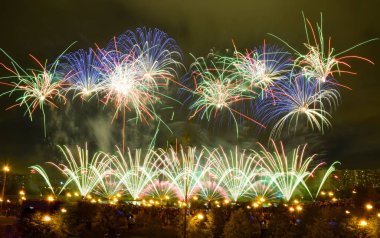 Moskova'da havai fişek festivali 2019. Takımın performansı 