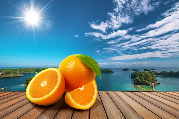 Polonakrájené Čerstvé Pomeranče Letní Plakát — Stock fotografie
