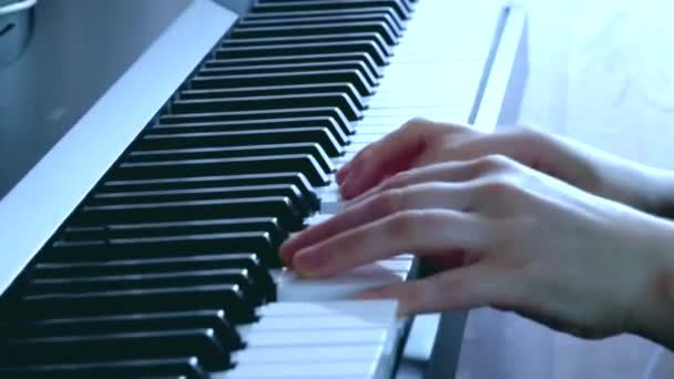 Pianoforte Che Suona Mani Bene Vista Mani Alto — Video Stock