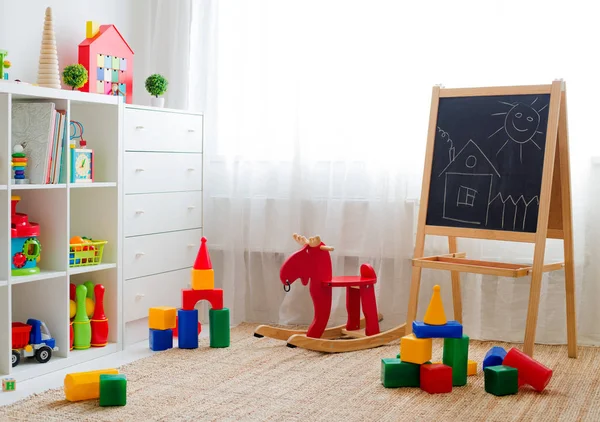 Brinquedo infantil com plástico colorido blocos educativos brinquedos . — Fotografia de Stock