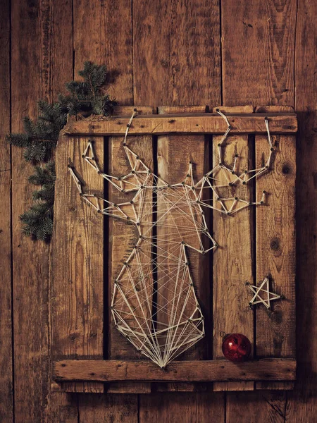 Decoraciones de Navidad sobre fondo de madera — Foto de Stock