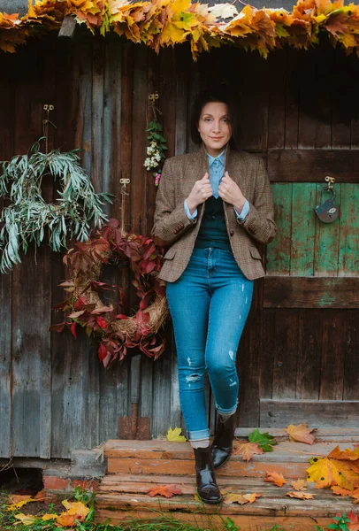 Autumn Fashion Young Hipster Woman Brown Warm Jacket Jeans Poses — Stock Photo, Image