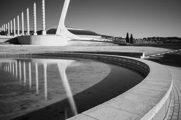 Preto e branco infravermelho foto, Espanha, Barcelona, Plaza Europa — Fotografia de Stock