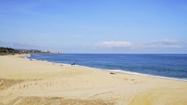 açık bir günde plaj alanı