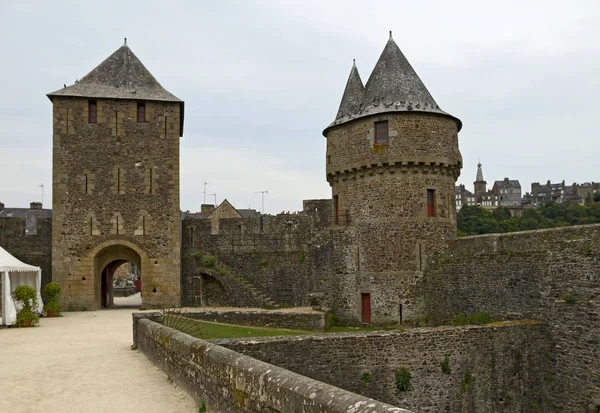Fougères Castle Fort Jest Żywy Pomnik Średniowiecznej Architektury Wojskowej — Zdjęcie stockowe