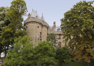 Üst Brittan sade bir ortaçağ kalesi kale Combourg olduğunu