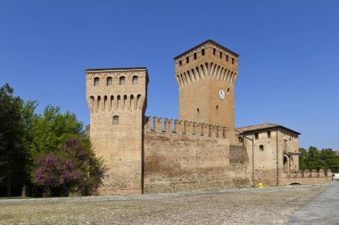 Formigine kale Ortaçağ surlarının bir Rönesans mano yapılan muhteşem bir örnektir