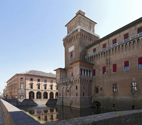 Der Löwenturm Von Estense Castle Ferrar — Stockfoto