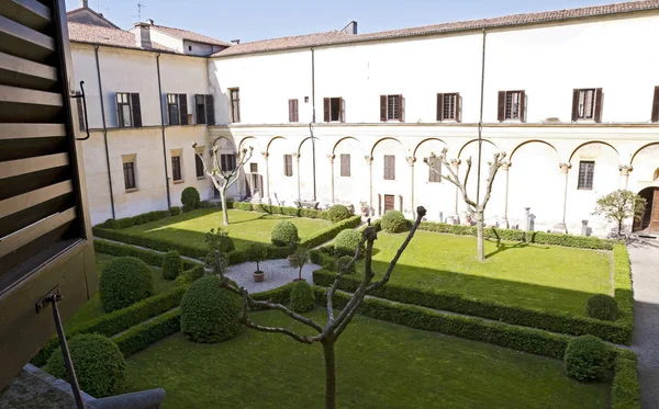 Hof des herzoglichen Palastes, Mantua — Stockfoto