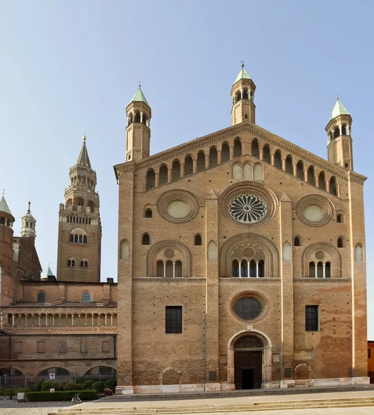 Fachada Catedral de Cremona —  Fotos de Stock