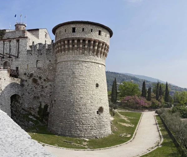 Befäst komplex av Brescia slott — Stockfoto