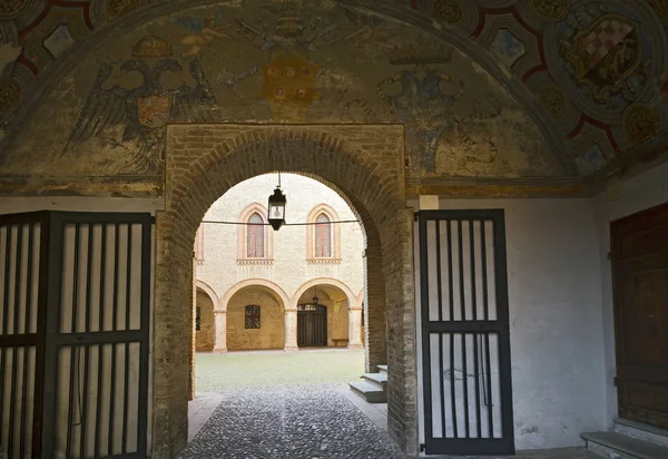 Das Eingangsportal der Rocca Sanvitale in Fontanellato — Stockfoto