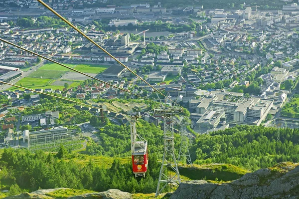 Bergen Noruega Julio 2018 Hermosa Vista Con Teleférico Ulriken Visto — Foto de Stock
