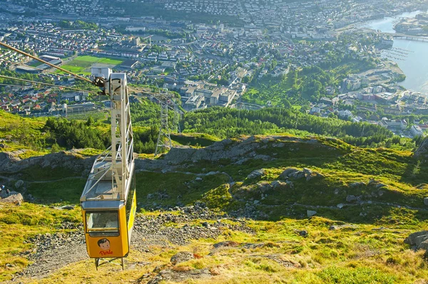 Bergen Noruega Julio 2018 Hermosa Vista Con Teleférico Ulriken Visto — Foto de Stock
