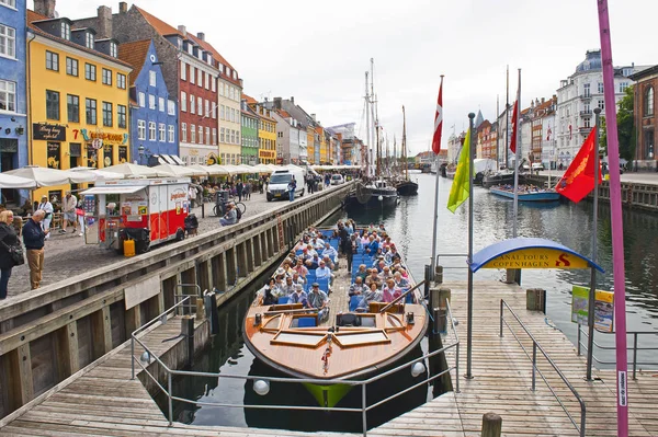 Köpenhamn Danmark Juli 2014 Canal Tours Köpenhamn Nyhavn Köpenhamn — Stockfoto