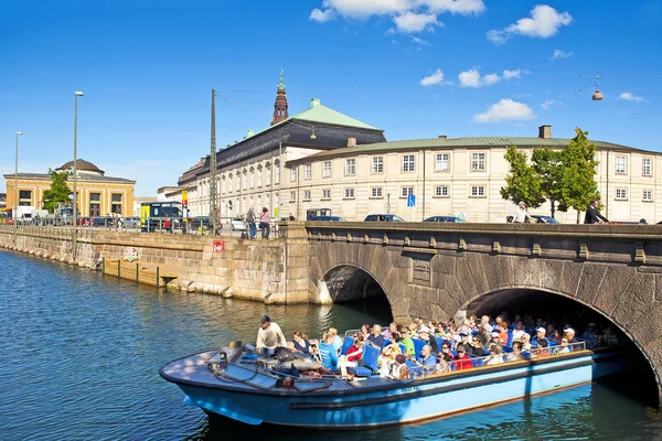 コペンハーゲン デンマーク 2014年6月30日 コペンハーゲンの運河ツアー — ストック写真