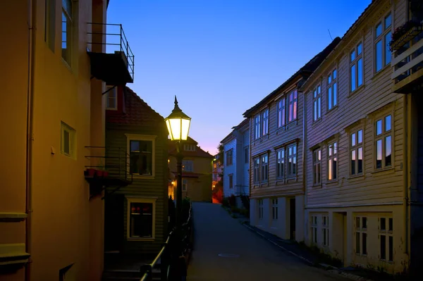 Kleine Straat Bij Nacht Bergen Weg Naar Top Van Berg — Stockfoto