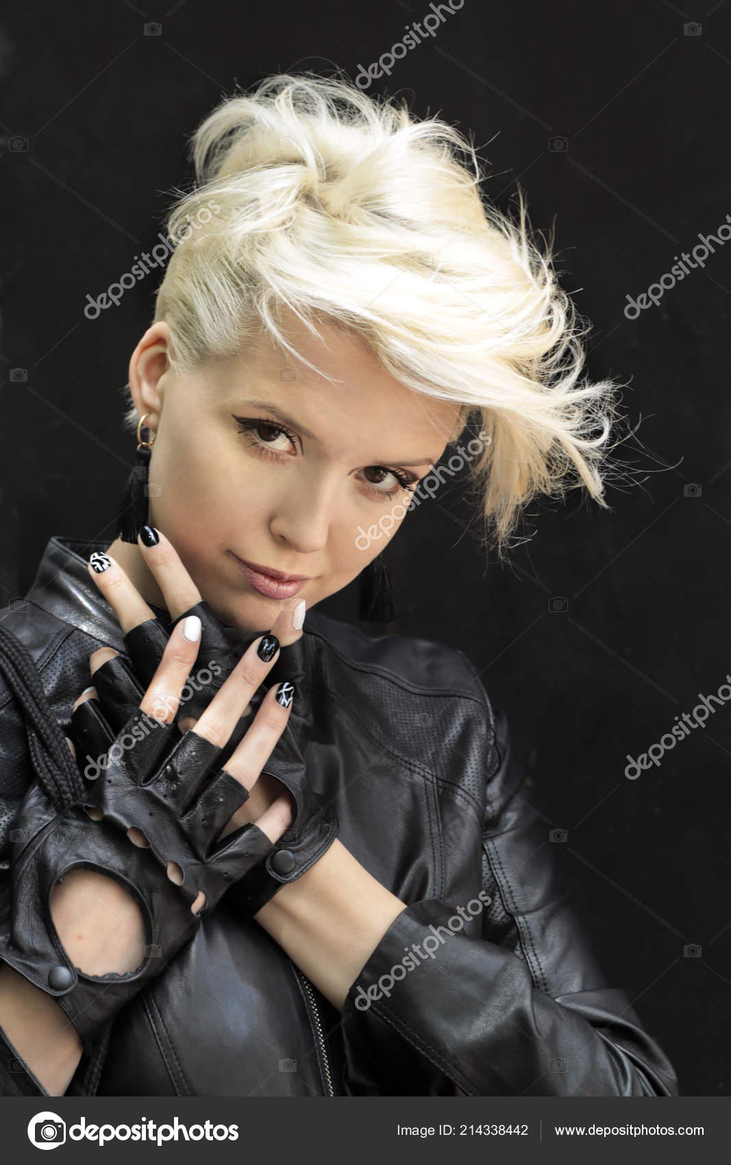 Haircut Design For Short Hair Fashionable Ash Staining