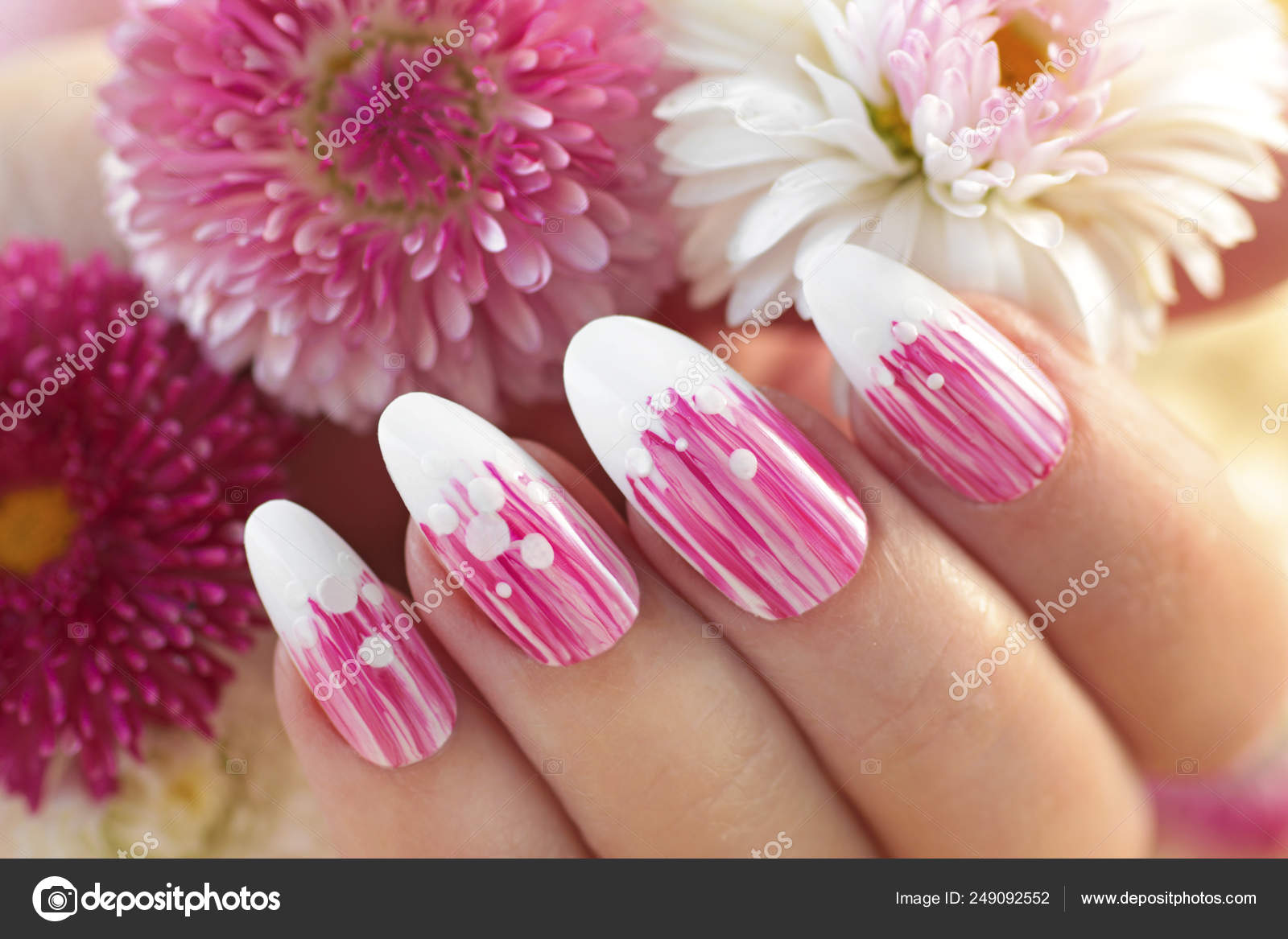 30 Oval Nail Designs That Will Inspire Your Next Manicure - Short Nail Ideas