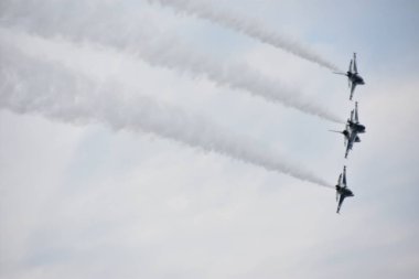 Chicopee, MA-Jul 14:2018 ABD Hava Kuvvetleri Thunderbirds büyük yeni Ingiltere Airshow Westover Air Reserve Base Chicopee, Massachusetts, Temmuz 'da görüldüğü gibi 14, 2018.