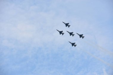 Chicopee, MA-Jul 14:2018 ABD Hava Kuvvetleri Thunderbirds büyük yeni Ingiltere Airshow Westover Air Reserve Base Chicopee, Massachusetts, Temmuz 'da görüldüğü gibi 14, 2018.