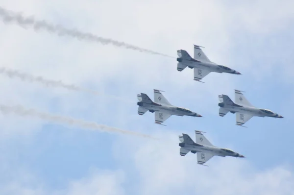 Chicopee Jul 2018 Amerikanska Flyg Vapnet Thunderbirds Great New England — Stockfoto