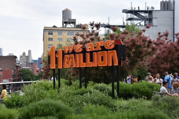 New York Jun Wir Sind Millionen Zeichen Der High Line — Stockfoto