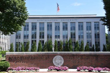 Boston, Ma - Jun 16: Northeastern Üniversitesi Boston, Massachusetts, 16 Haziran 2018 üzerinde görüldüğü gibi. Bu, 1898 yılında kurulan bir özel araştırma üniversitesidir.