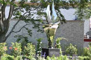 16 Haziran 2018 'de Boston, Massachusetts' teki Northeastern Üniversitesi 'nde Umut Ateşi. 1898 yılında kurulan özel bir araştırma üniversitesidir..