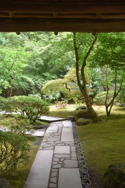 Portland, Oregon Ağustos 20: Portland Oregon'da, 20 Ağustos 2018 üzerinde görüldüğü gibi Japon Bahçesi. Bir geleneksel Japon Bahçesi Washington Parkı içinde yer alan 12 dönüm arazi işgal olduğunu.