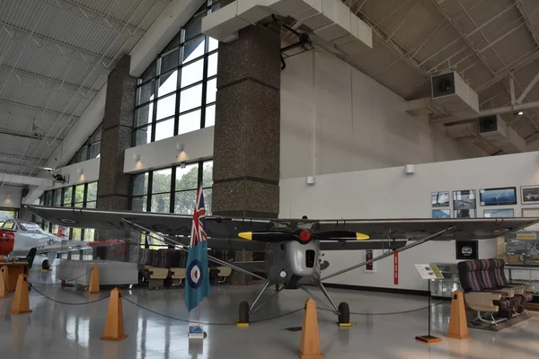 マックミンヴィル オレゴンは エバー グリーン航空博物館マックミンヴィル オレゴン州 2018 日に見られる 軍と民間航空機や宇宙機の番号が表示されます — ストック写真