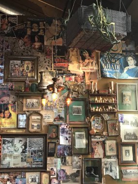 PORTLAND, OR - 21 AUG Portland, Oregon 'daki Bollywood Tiyatrosu Hint restoranı, 21 Ağustos 2019.