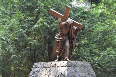 Portland, Oregon - Ağustos 21: Portland, Oregon, 21 Ağustos 2018 üzerinde görüldüğü gibi kederli annemiz (Grotto) Ulusal kutsal. 1924 yılında inşa, bir Katolik açık tapınak ve kutsal olduğunu.
